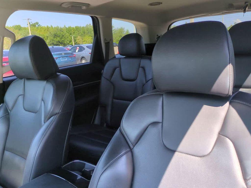 used 2025 Kia Telluride car, priced at $32,244