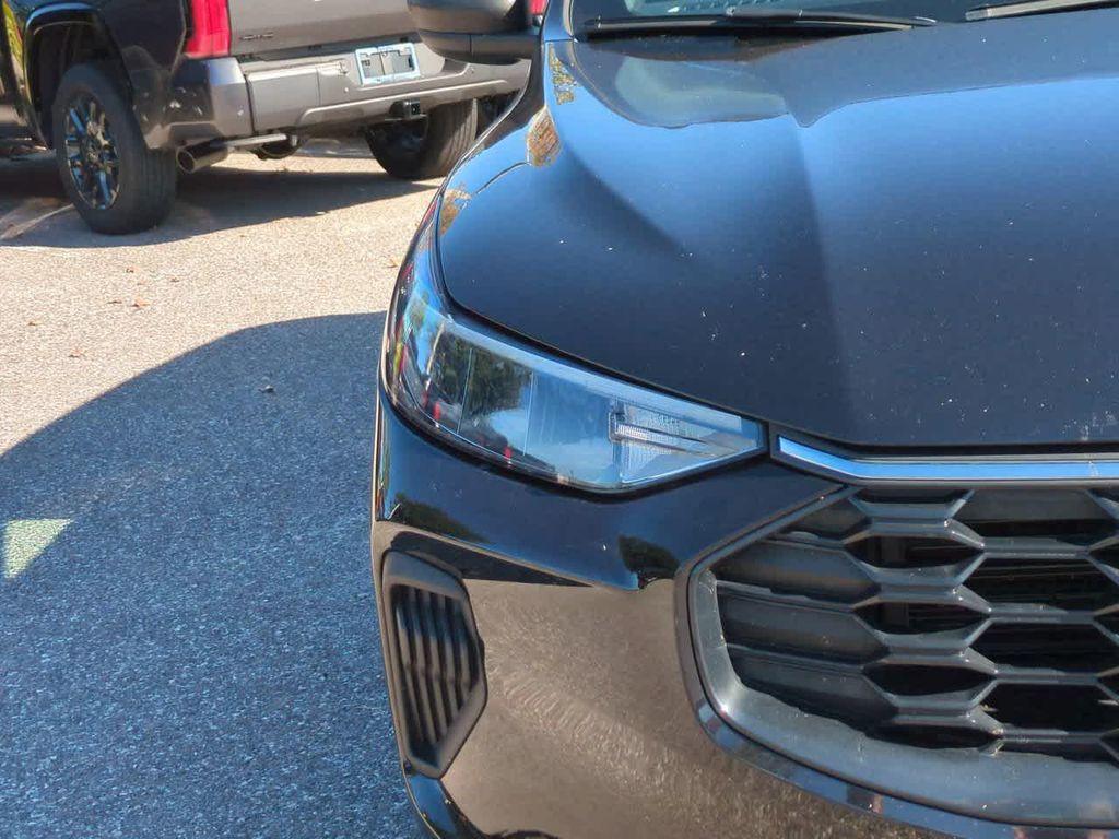 used 2023 Ford Escape car, priced at $16,999