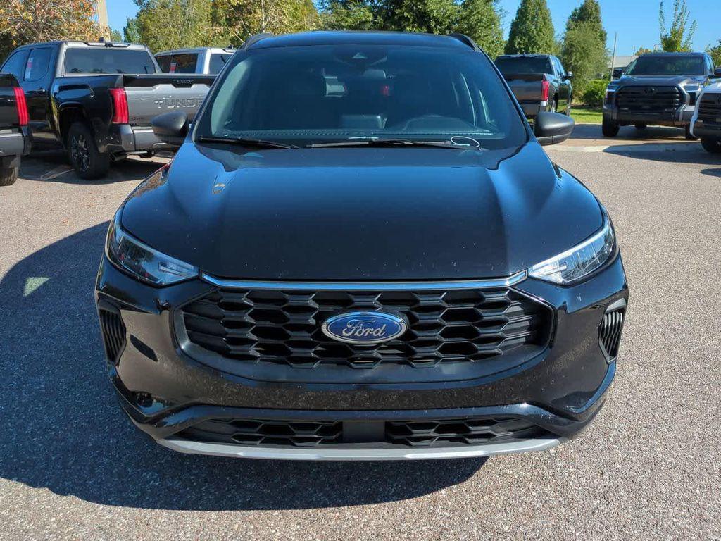 used 2023 Ford Escape car, priced at $16,999