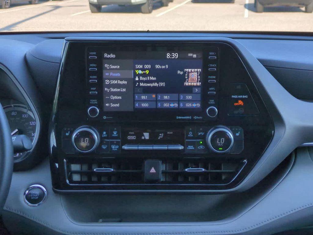 used 2022 Toyota Highlander car, priced at $32,743
