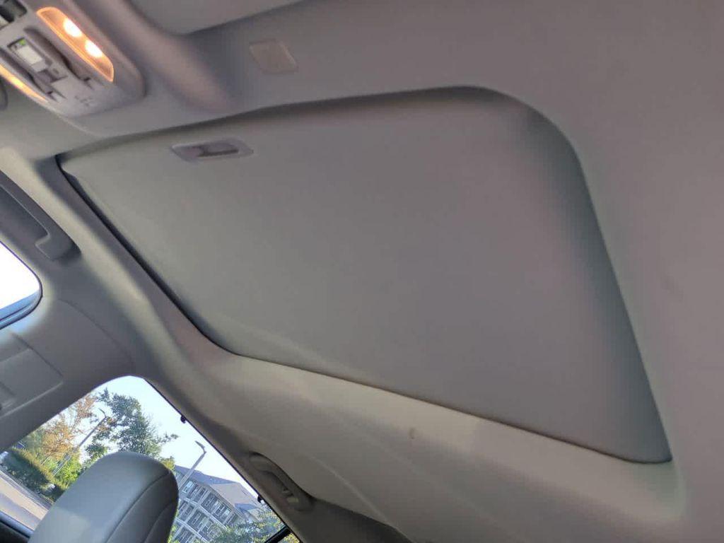 used 2022 Toyota Highlander car, priced at $32,743
