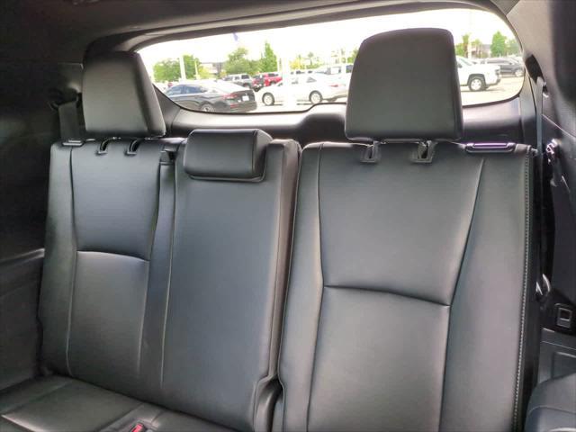 used 2022 Toyota Highlander car, priced at $36,744