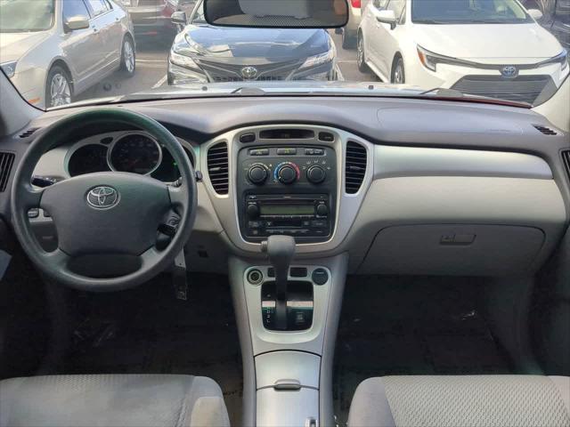 used 2006 Toyota Highlander car, priced at $6,999