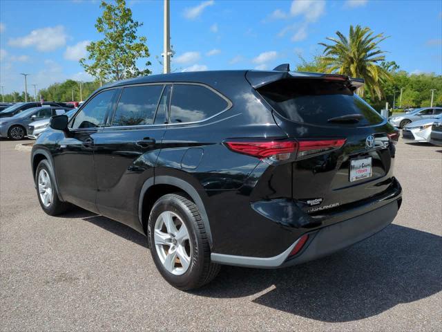 used 2021 Toyota Highlander Hybrid car, priced at $28,244
