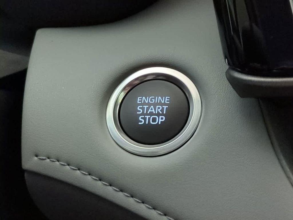 new 2025 Toyota Highlander car, priced at $44,146