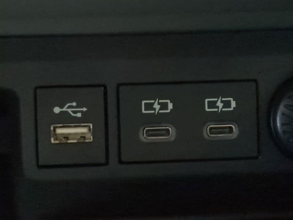 new 2025 Toyota Highlander car, priced at $44,146