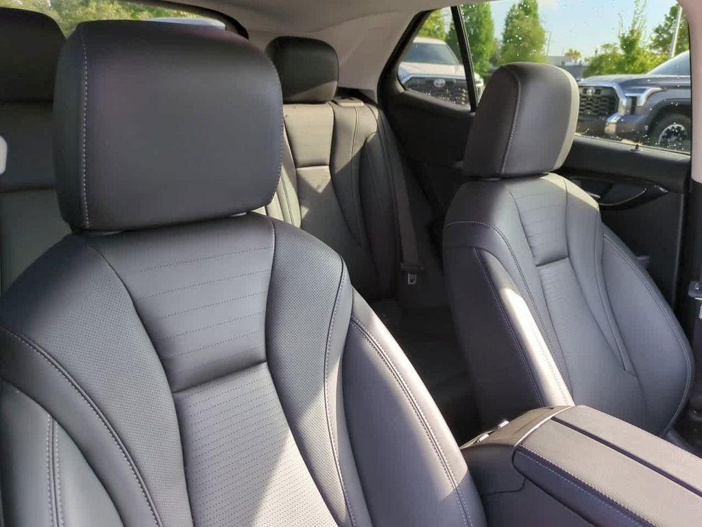 used 2024 Buick Envision car, priced at $28,999
