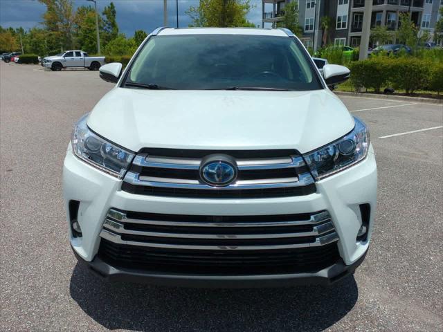 used 2019 Toyota Highlander Hybrid car, priced at $25,999