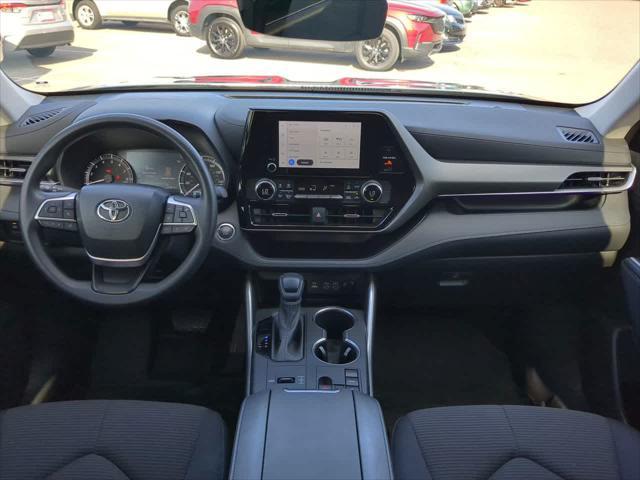 used 2023 Toyota Highlander car, priced at $37,744