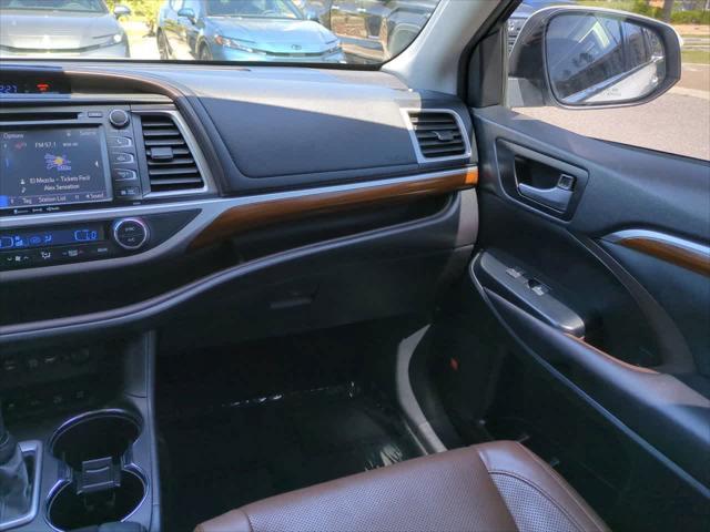 used 2019 Toyota Highlander car, priced at $29,444