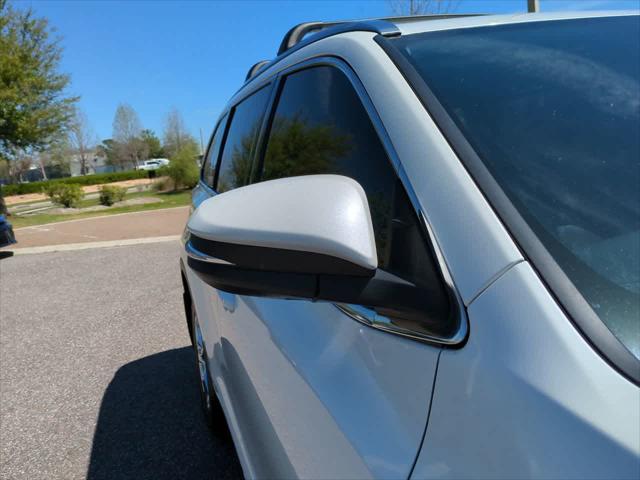 used 2019 Toyota Highlander car, priced at $29,444