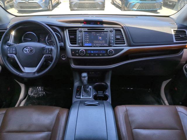 used 2019 Toyota Highlander car, priced at $29,444