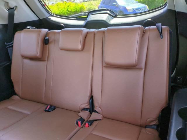 used 2019 Toyota Highlander car, priced at $29,444