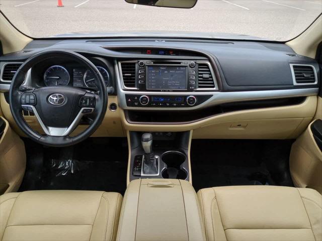 used 2018 Toyota Highlander car, priced at $25,444