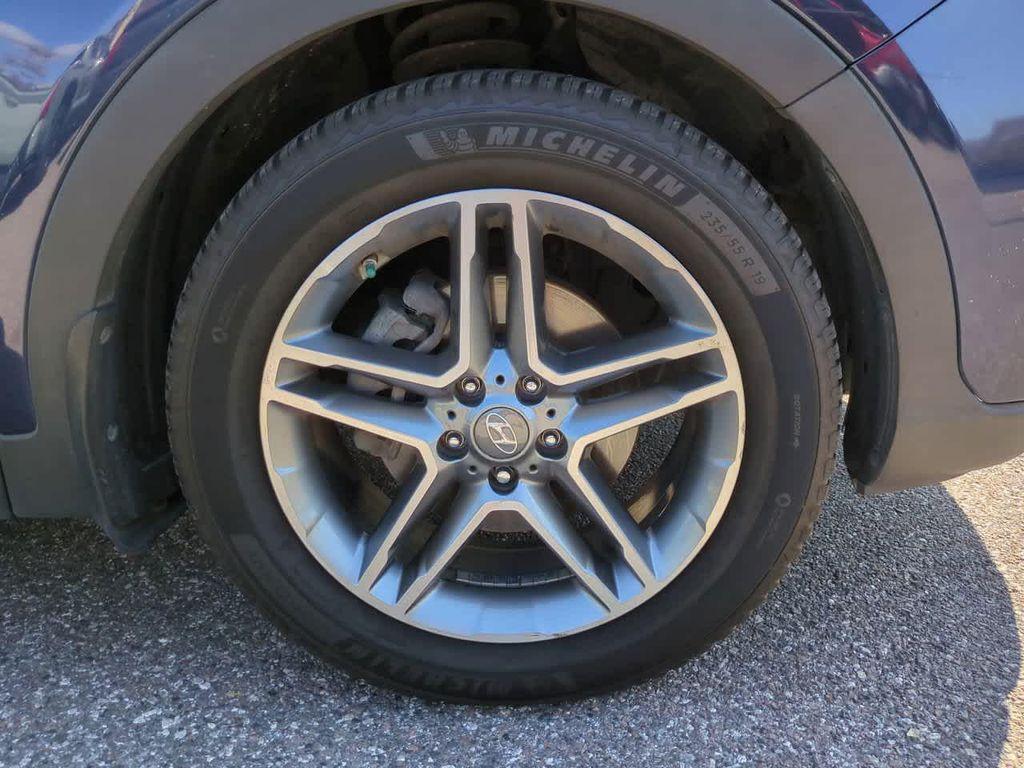 used 2017 Hyundai Santa Fe car, priced at $9,444