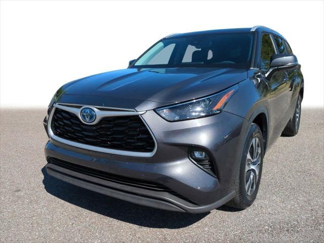 used 2023 Toyota Highlander Hybrid car, priced at $38,444