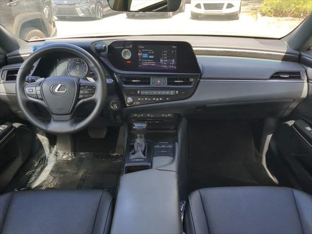 used 2022 Lexus ES 350 car, priced at $31,799