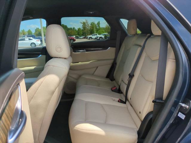 used 2017 Cadillac XT5 car, priced at $19,444