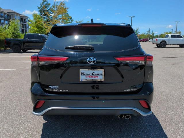 used 2021 Toyota Highlander car, priced at $38,799