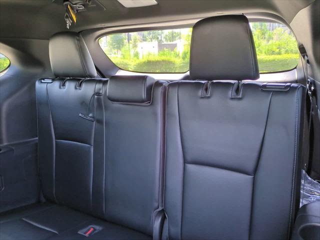 used 2021 Toyota Highlander car, priced at $38,799