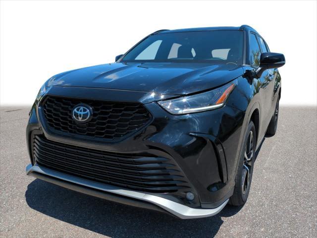 used 2021 Toyota Highlander car, priced at $38,799