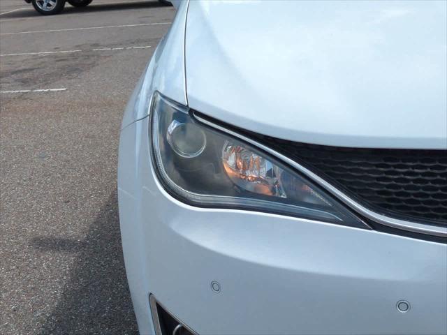 used 2019 Chrysler Pacifica car, priced at $14,744