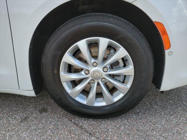 used 2019 Chrysler Pacifica car, priced at $14,744