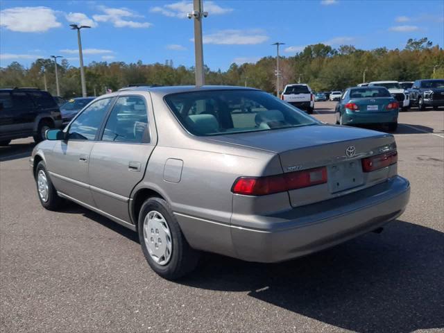 used 1998 Toyota Camry car, priced at $4,999