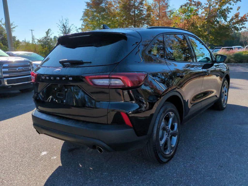 used 2025 Ford Escape car, priced at $23,244