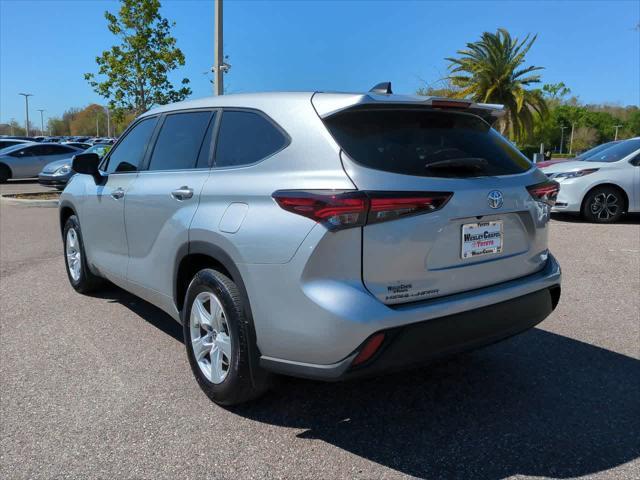 used 2024 Toyota Highlander car, priced at $39,999