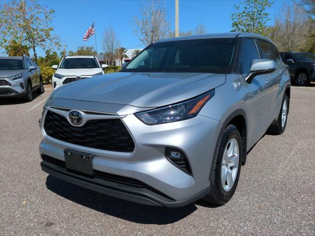 used 2024 Toyota Highlander car, priced at $39,999