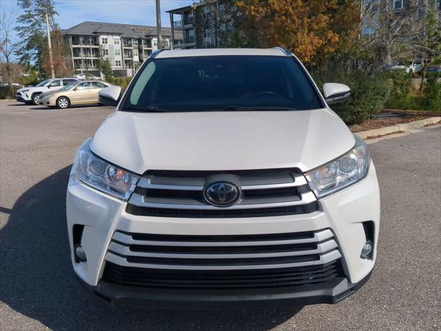 used 2018 Toyota Highlander car, priced at $22,744