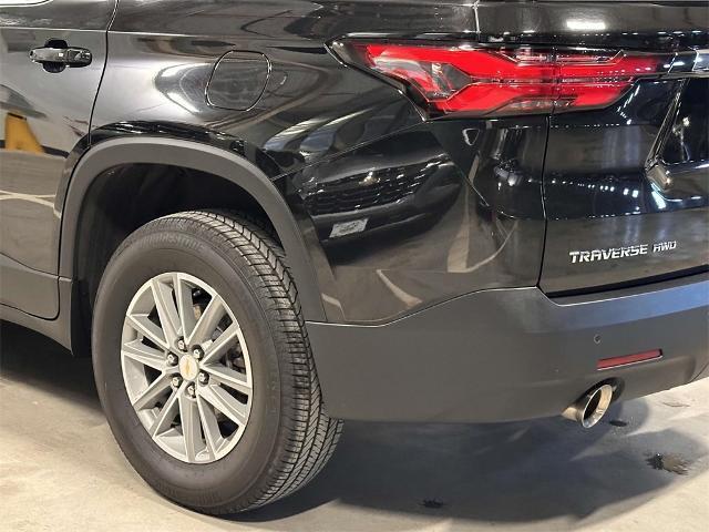 used 2023 Chevrolet Traverse car, priced at $31,488