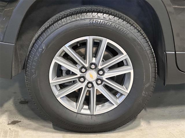 used 2023 Chevrolet Traverse car, priced at $31,488