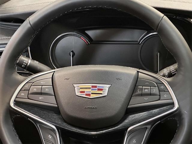 used 2022 Cadillac XT5 car, priced at $33,988
