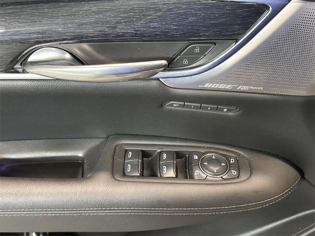 used 2022 Cadillac XT5 car, priced at $33,988