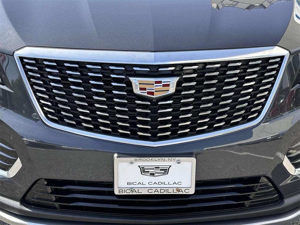 used 2022 Cadillac XT5 car, priced at $32,588