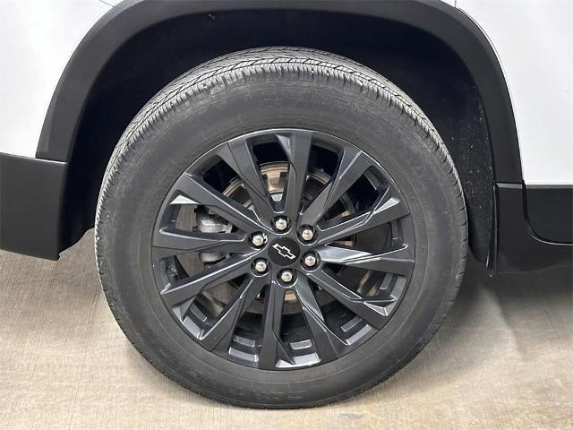 used 2022 Chevrolet Traverse car, priced at $35,488