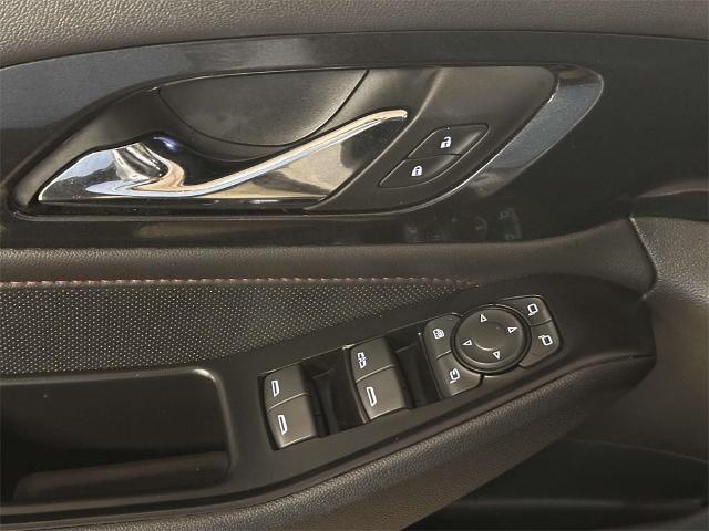 used 2022 Chevrolet Traverse car, priced at $35,488