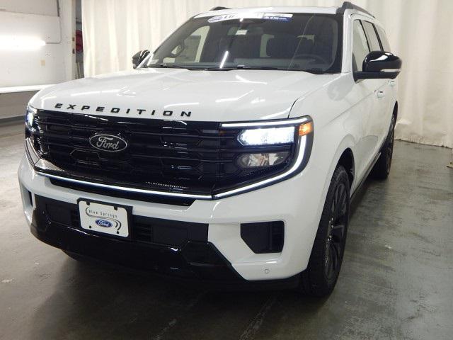 new 2025 Ford Expedition car, priced at $77,995