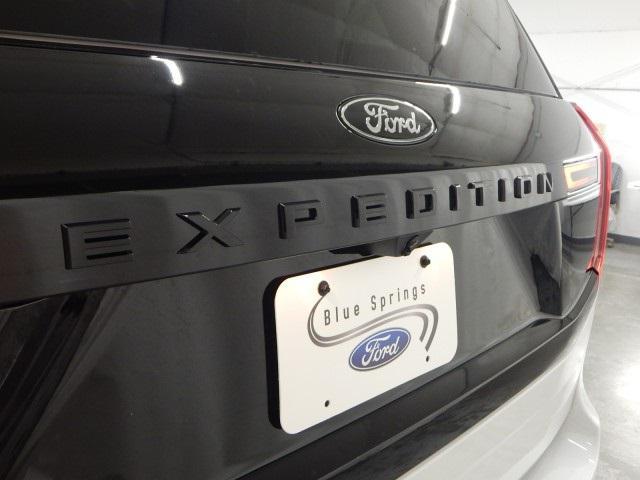 new 2025 Ford Expedition car, priced at $77,995