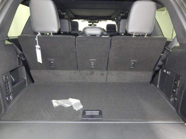 new 2025 Ford Expedition car, priced at $77,995