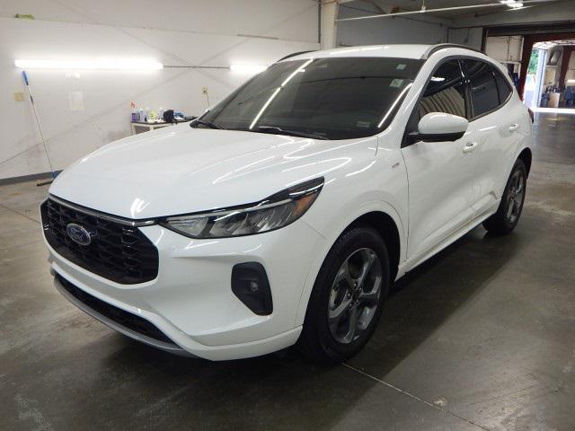 used 2023 Ford Escape car, priced at $26,409