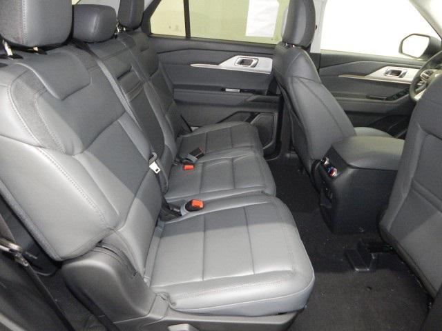 new 2025 Ford Explorer car, priced at $45,377