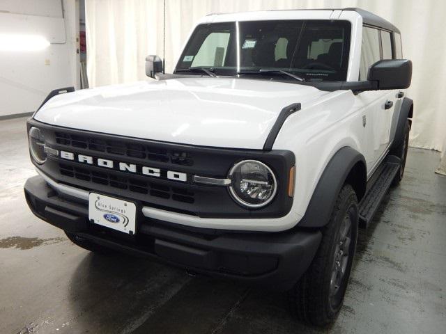 new 2025 Ford Bronco car, priced at $44,652