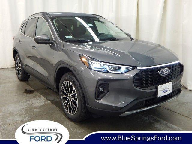 new 2025 Ford Escape PHEV car, priced at $35,714