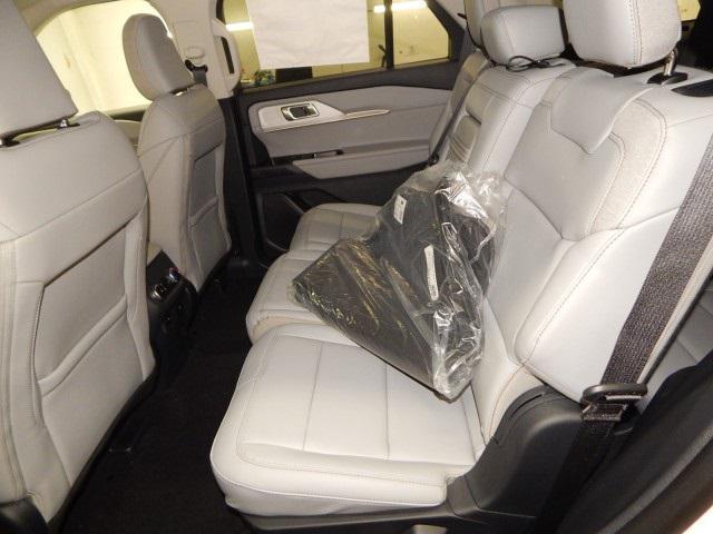 new 2025 Ford Explorer car, priced at $50,595