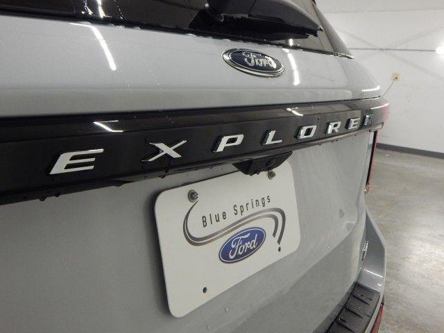 new 2025 Ford Explorer car, priced at $41,343