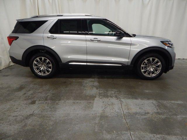 new 2025 Ford Explorer car, priced at $52,678