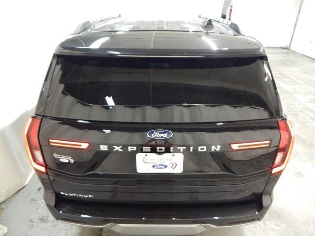 new 2025 Ford Expedition car, priced at $77,995